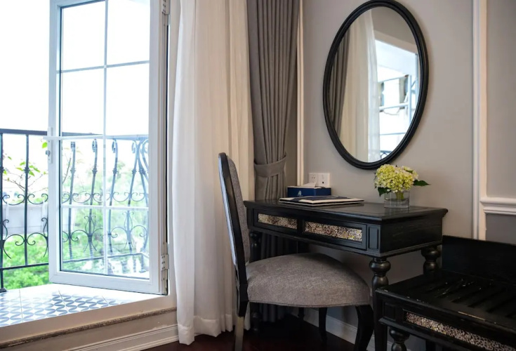 Acoustic Hanoi Hotel & Spa