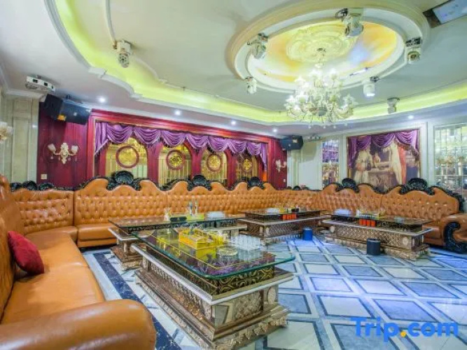 Yuekai Business Hotel