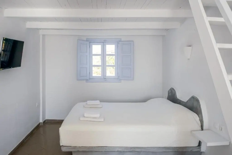 Classic Triple room
