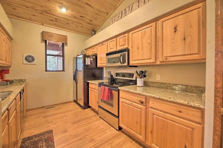 3 Bedrooms Cottage