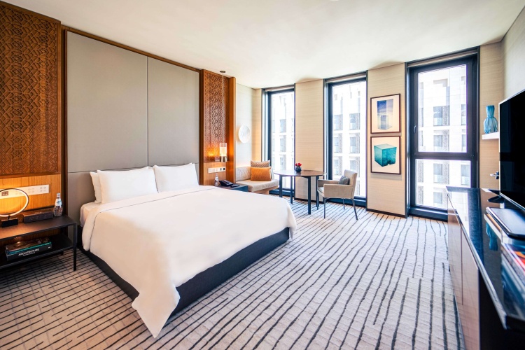 Deluxe Double room with city view