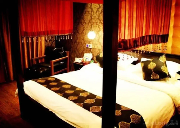 Chengdu Junxi Morrlinternational Hotel