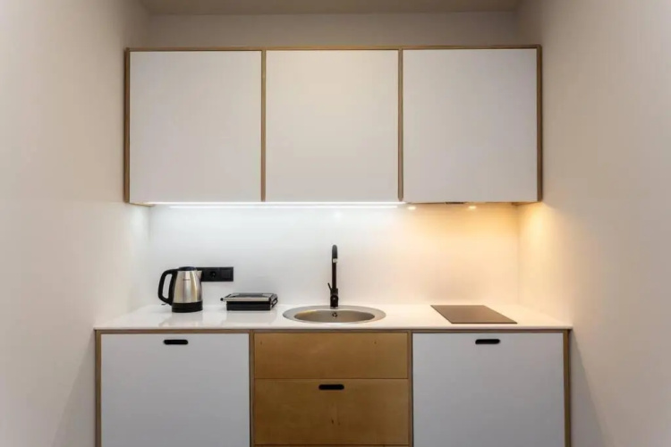 Bright Cozy Apartment For 4