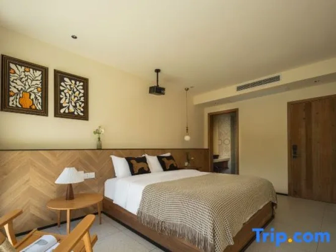 2 Bedrooms Suite with balcony