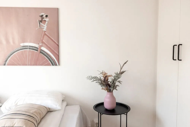 2ndhomes Modern & Cozy 2BR Apt w Balcony