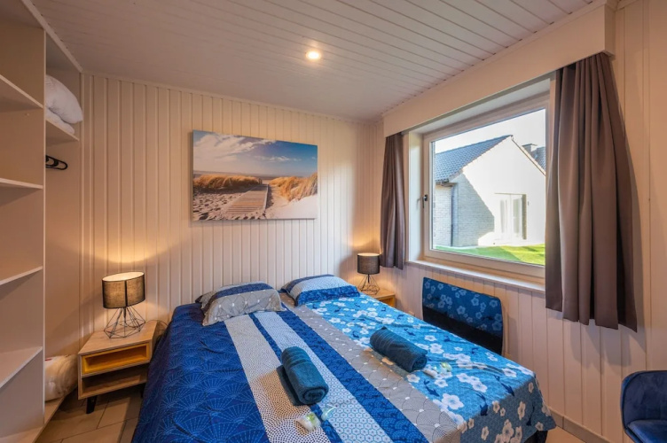 Bungalow Westende Blue 6 Persons