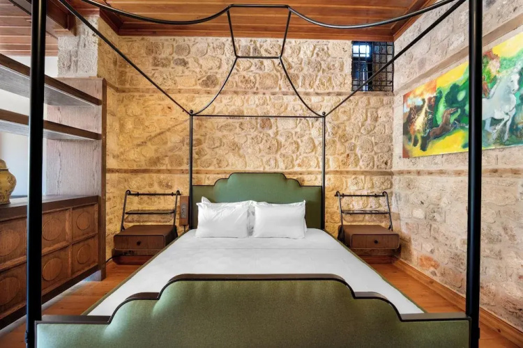 House 5 Hotel