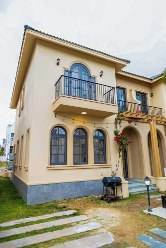3 Bedrooms Luxury Villa with balcony and with garden view