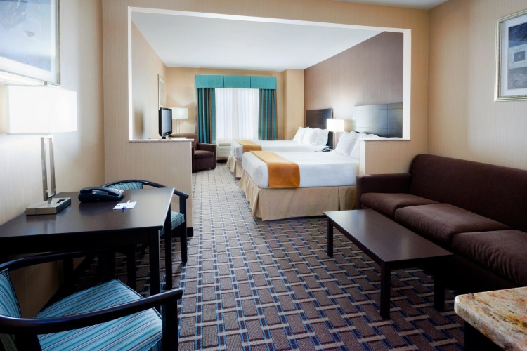 Quadruple Suite