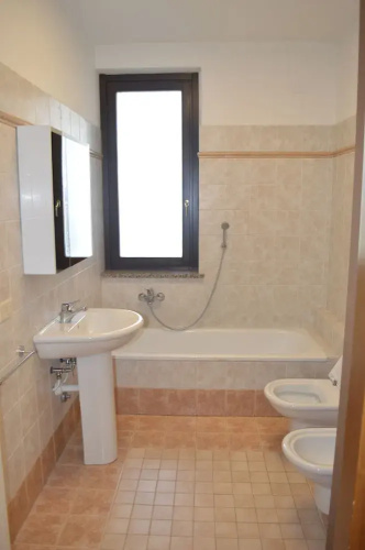 V12 Apartments - Trecate