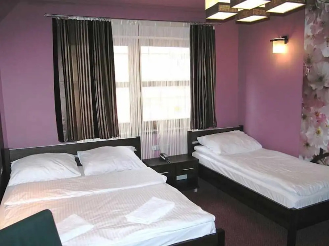 Sunny Hotel