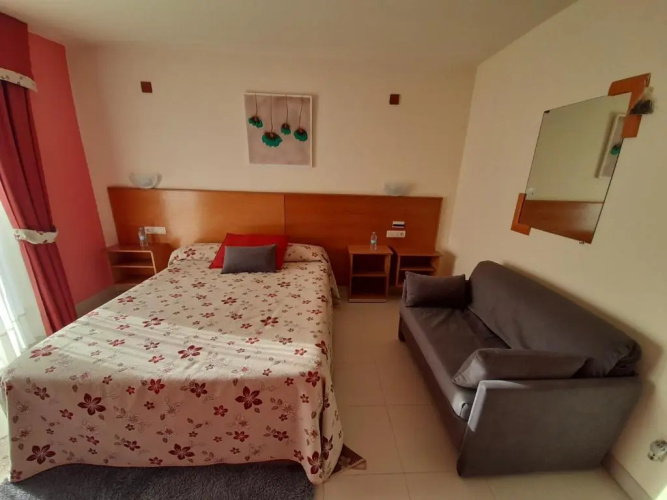 Hotel Valdoviño Express