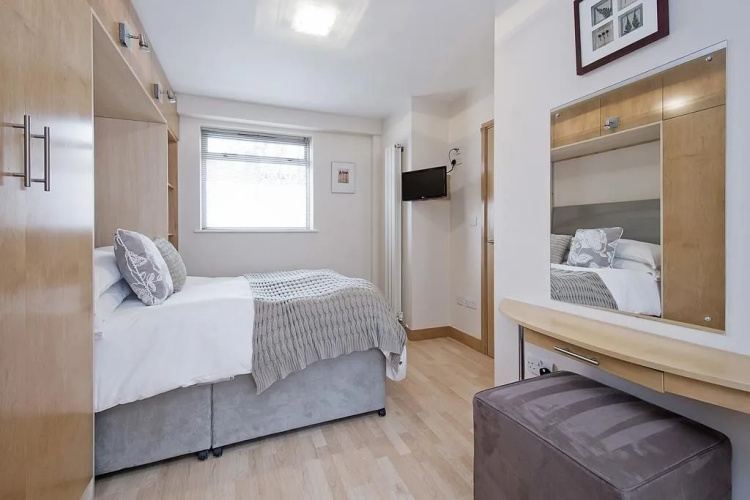 Premium St Christophers Place