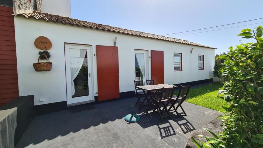 2 Bedrooms Villa