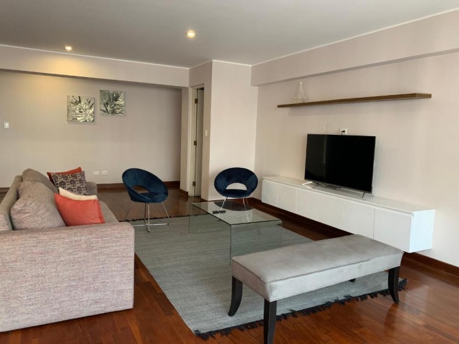 3 Bedrooms Apartment with view