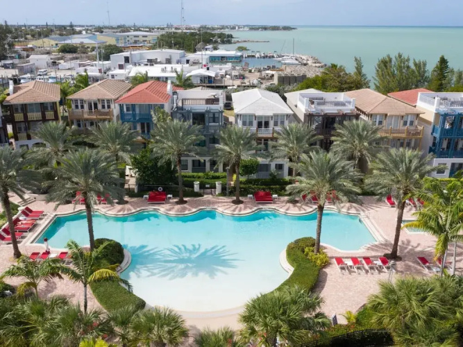 Marlin Bay Resort & Marina