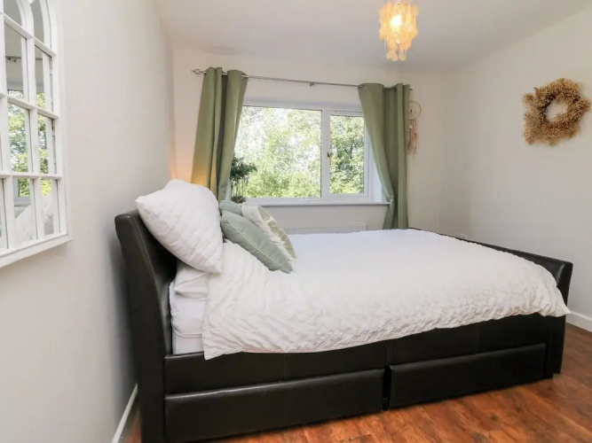 Hazelwood Lodge