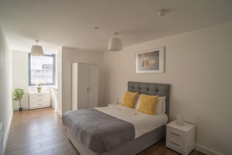 2 Bedrooms Apartment with balcony