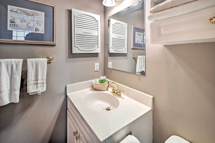 2 Bedrooms Apartment
