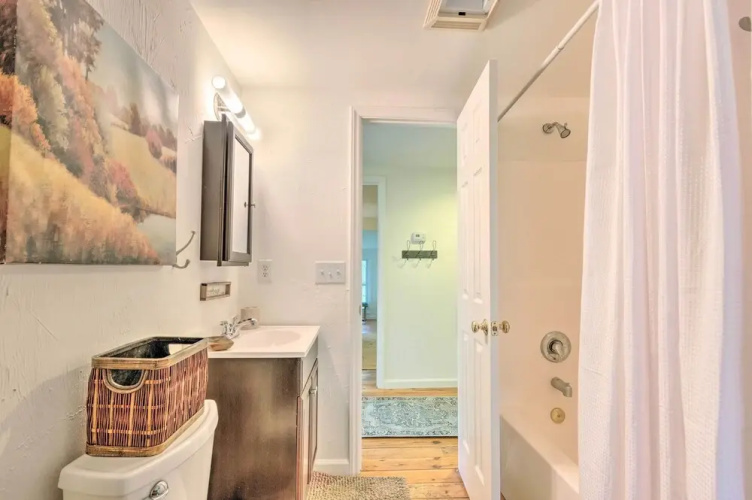 4 Mi to Boone: Converted Barn Duplex by Stream