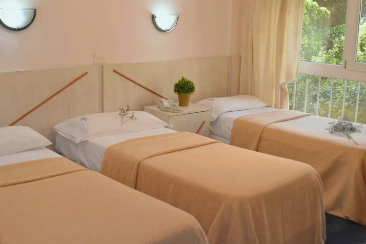 Hotel Ayamitre