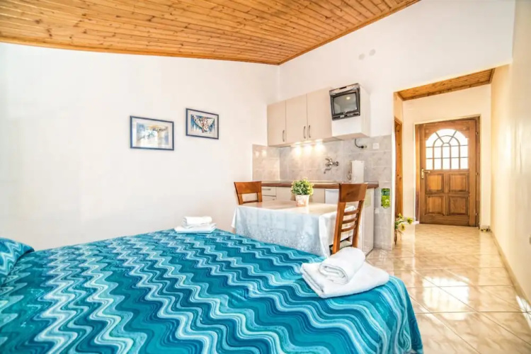Apartments Creska 629