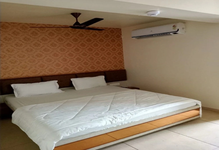 Hotel Bharosa Inn