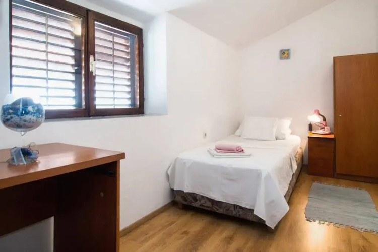 Split Accommodation