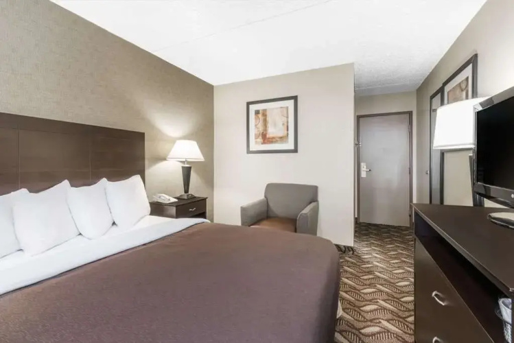 Days Inn Bismarck