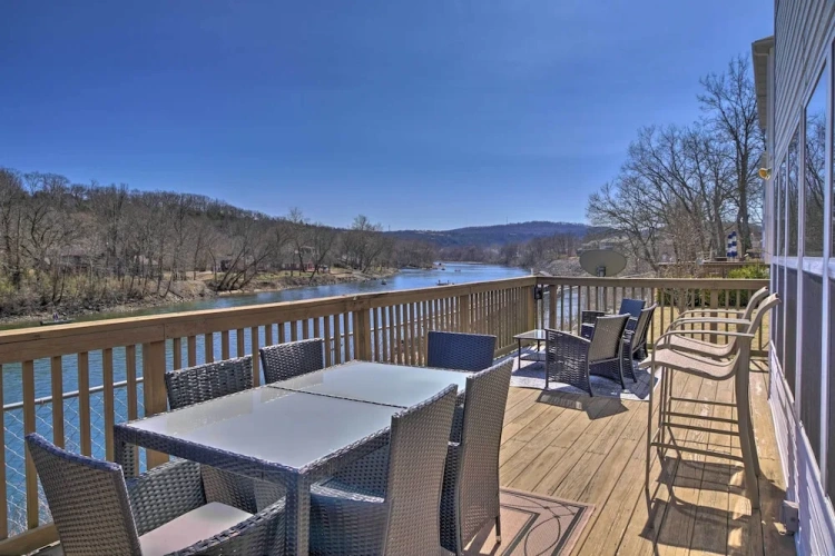 2 Bedrooms Apartment with balcony