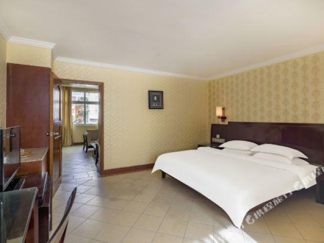 Deluxe Double Suite