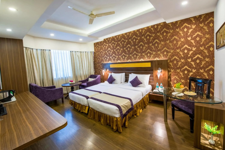 Hotel Swosti Grand