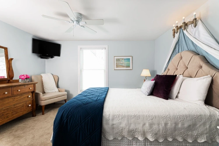 Standard Double room with partial view