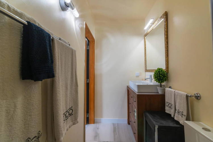 Faro Airport Flat 4 by Homing