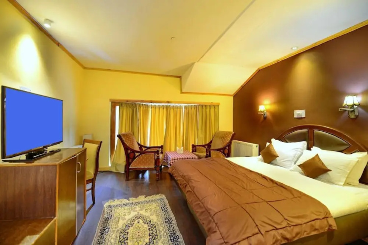 Hotel Pine Palace Resort