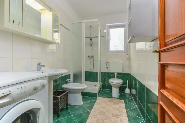 Apartments Ina