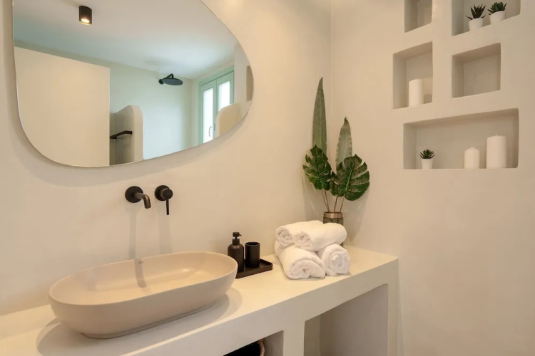 Sugarwhite Suites