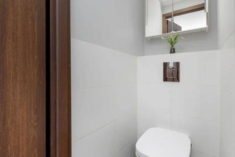 3 Bedrooms Apartment