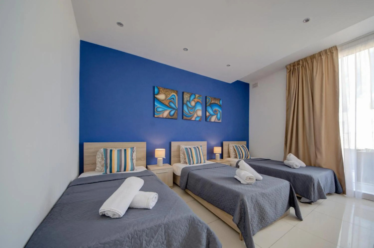 Sliema Ferries 2-bedroom Apt with views