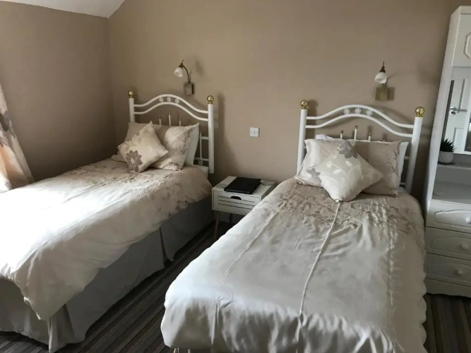 Standard Twin room with sea view