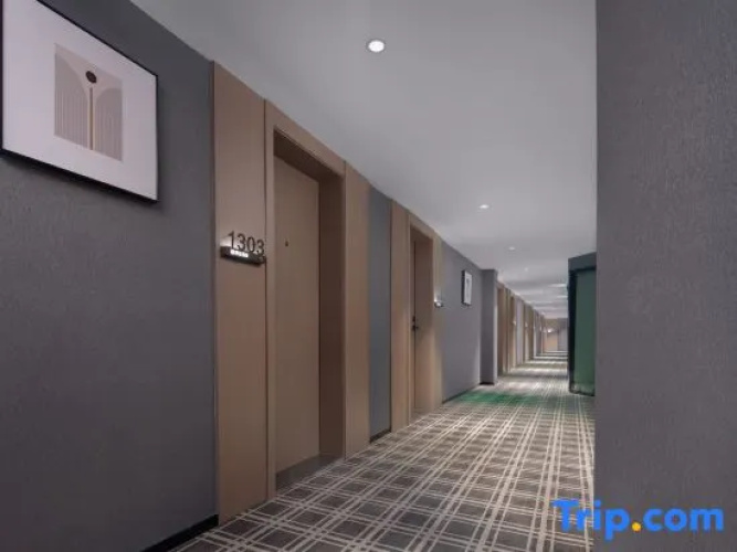 Houli Hotel (Changsha Sifangping Subway Station)