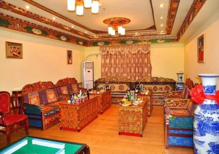 Gama Qumi Hotel
