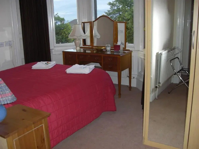 The Robert Burns Hotel