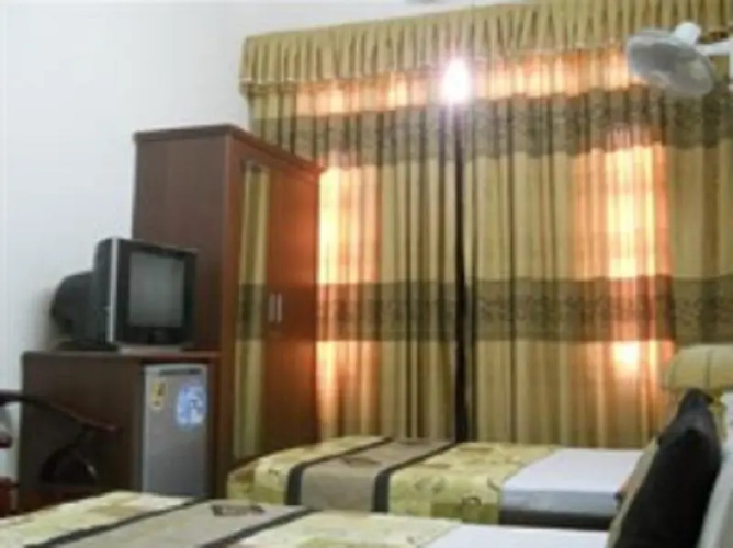 Phu Nhuan Hotel 5