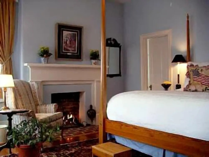 The Essex Inn