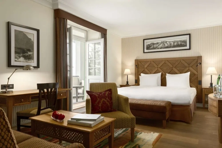 1 Bedroom Deluxe room with balcony and with view