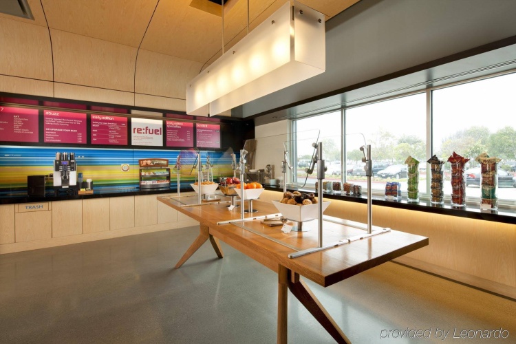 Aloft San Francisco Airport photo 12