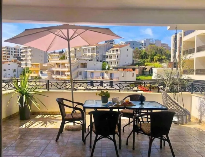2 Bedrooms Apartment with balcony
