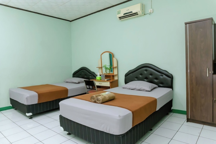 Economy room