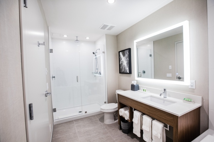 Holiday Inn & Suites Calgary South - Conference Center photo 11